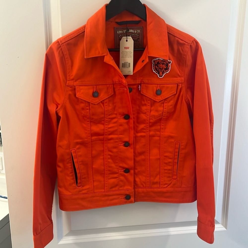 Levi's Chicago Bears Women's Orange Twill Trucker Button-Up Jacket - NFL